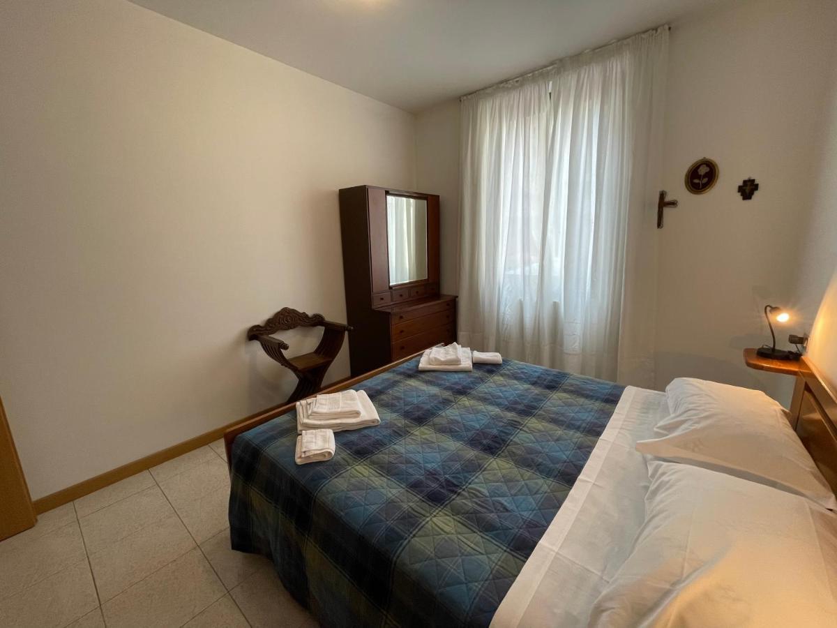 Cozy Apartment With Private Parking On Domaso'S Lakeside - Larihome A09 Экстерьер фото